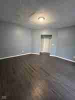 featured image of 14 N Euclid Ave