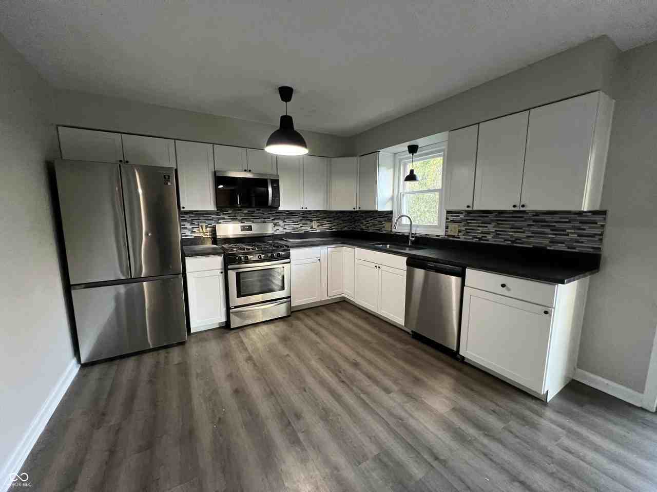 4343 W Fairview Rd - Photo 7 of 26