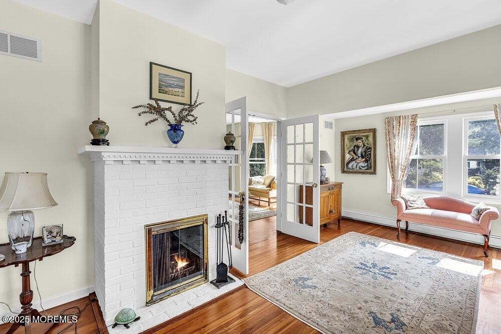 600 Saint Clair Ave - Photo 3 of 23