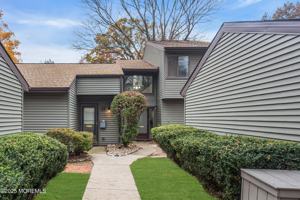 featured image of 30 Berkshire Ct