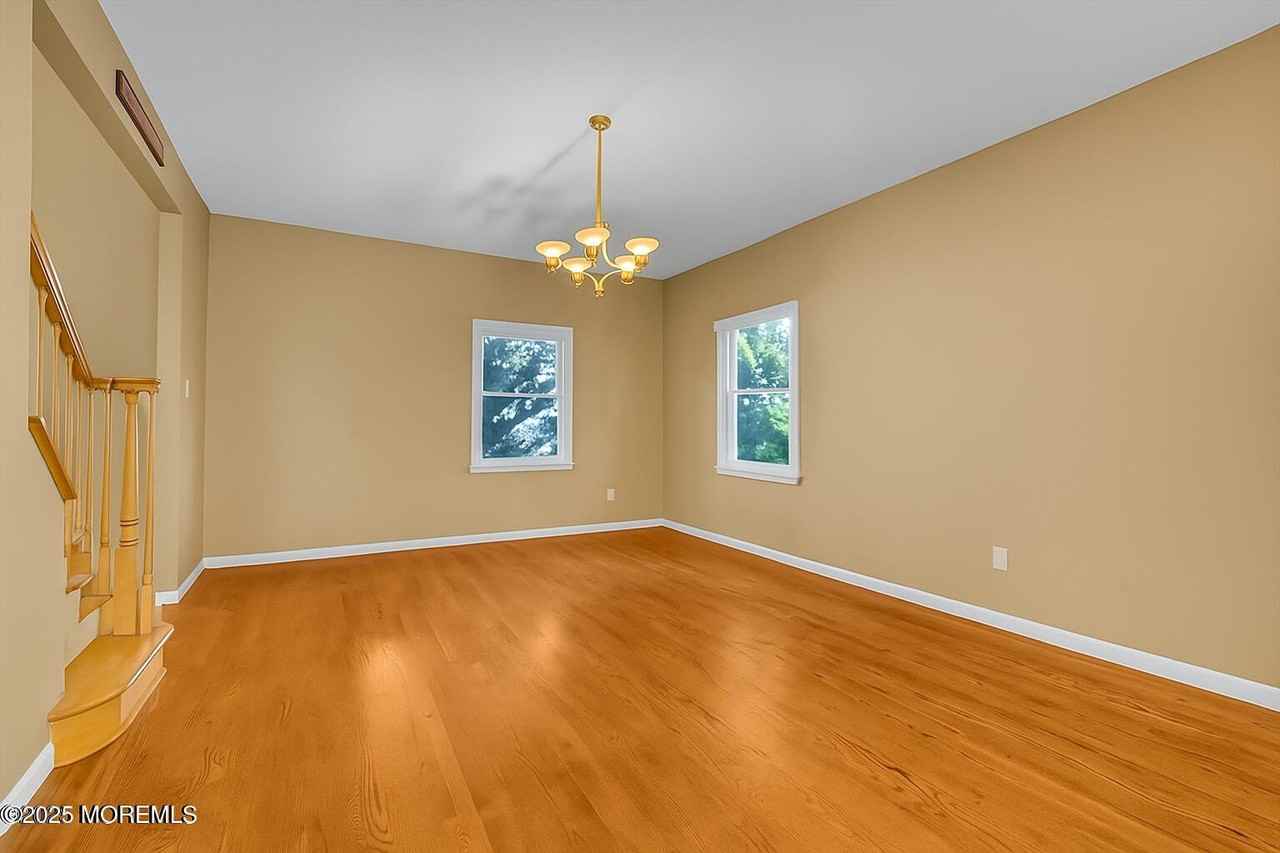 220 Whalepond Road - Photo 4 of 17