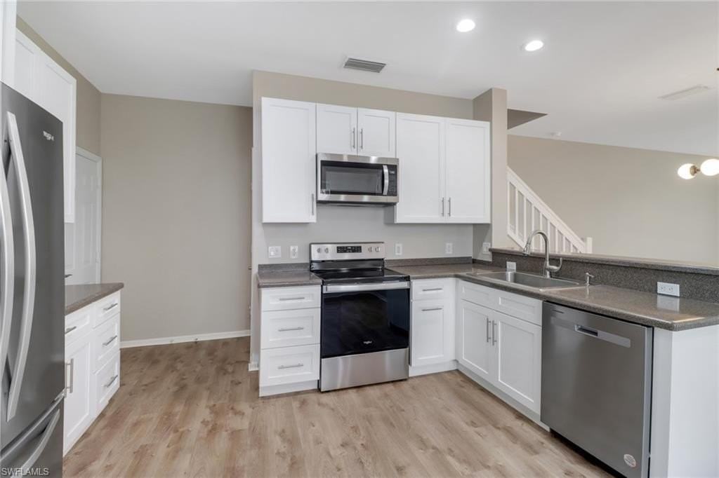 815 Hampton Cir #143 - Photo 5 of 30