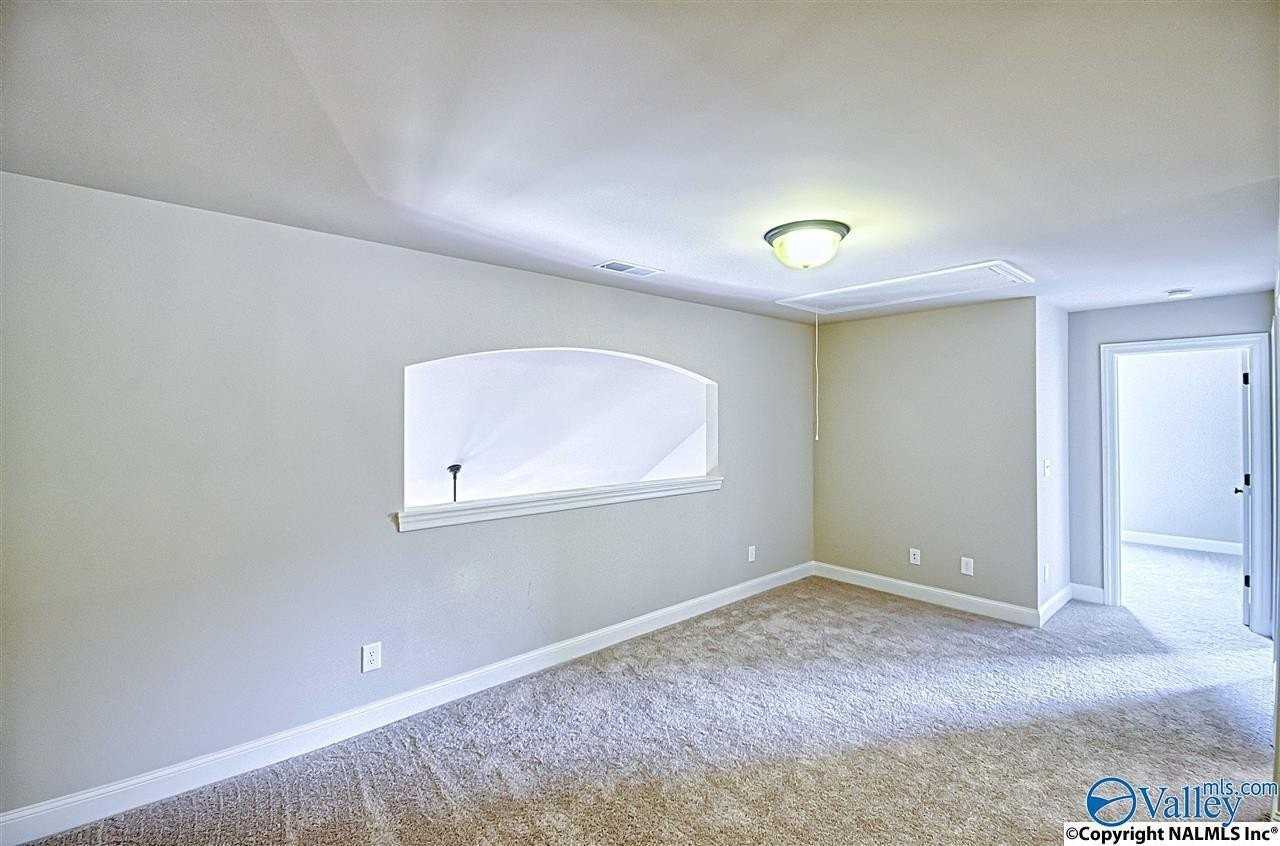 7012 Derby Dr Se - Photo 7 of 15