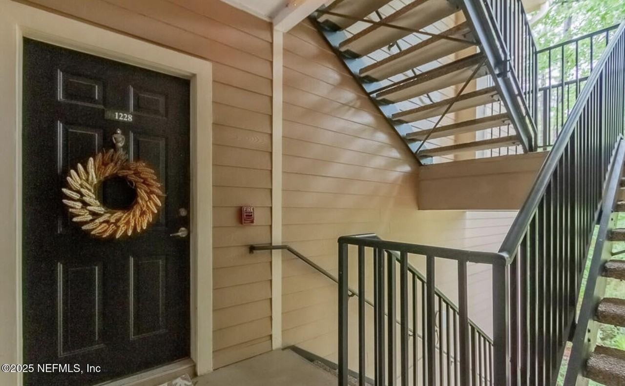 13810 Sutton Park Dr Unit 1228 #1228 - Photo 4 of 30