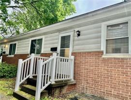 975 Berwin St - Photo 1 of 1