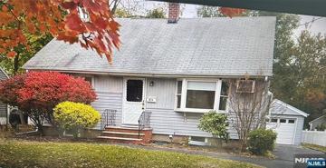 featured image of 679 Midwood Rd