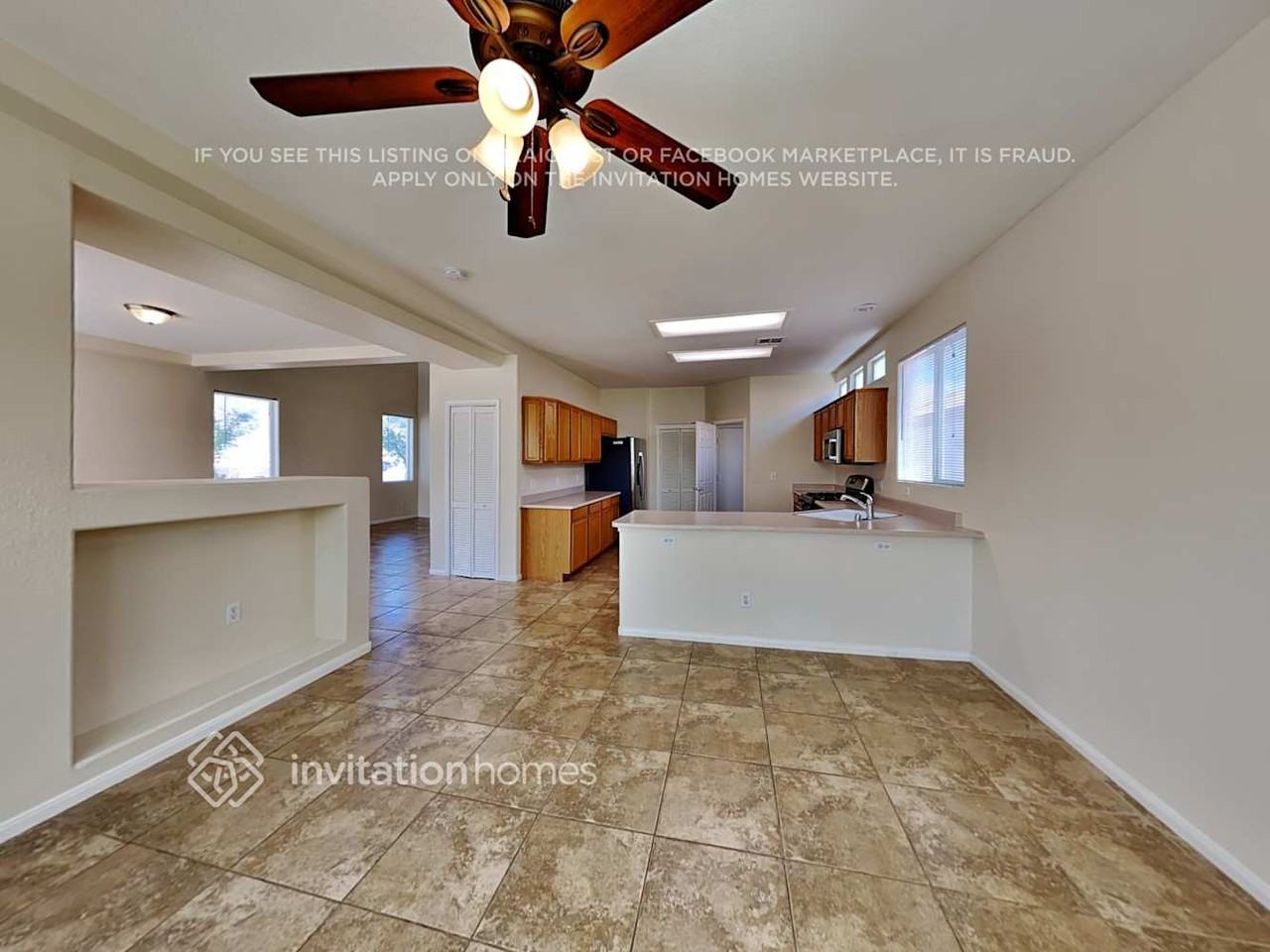 7621 Eminence Ct - Photo 7 of 20