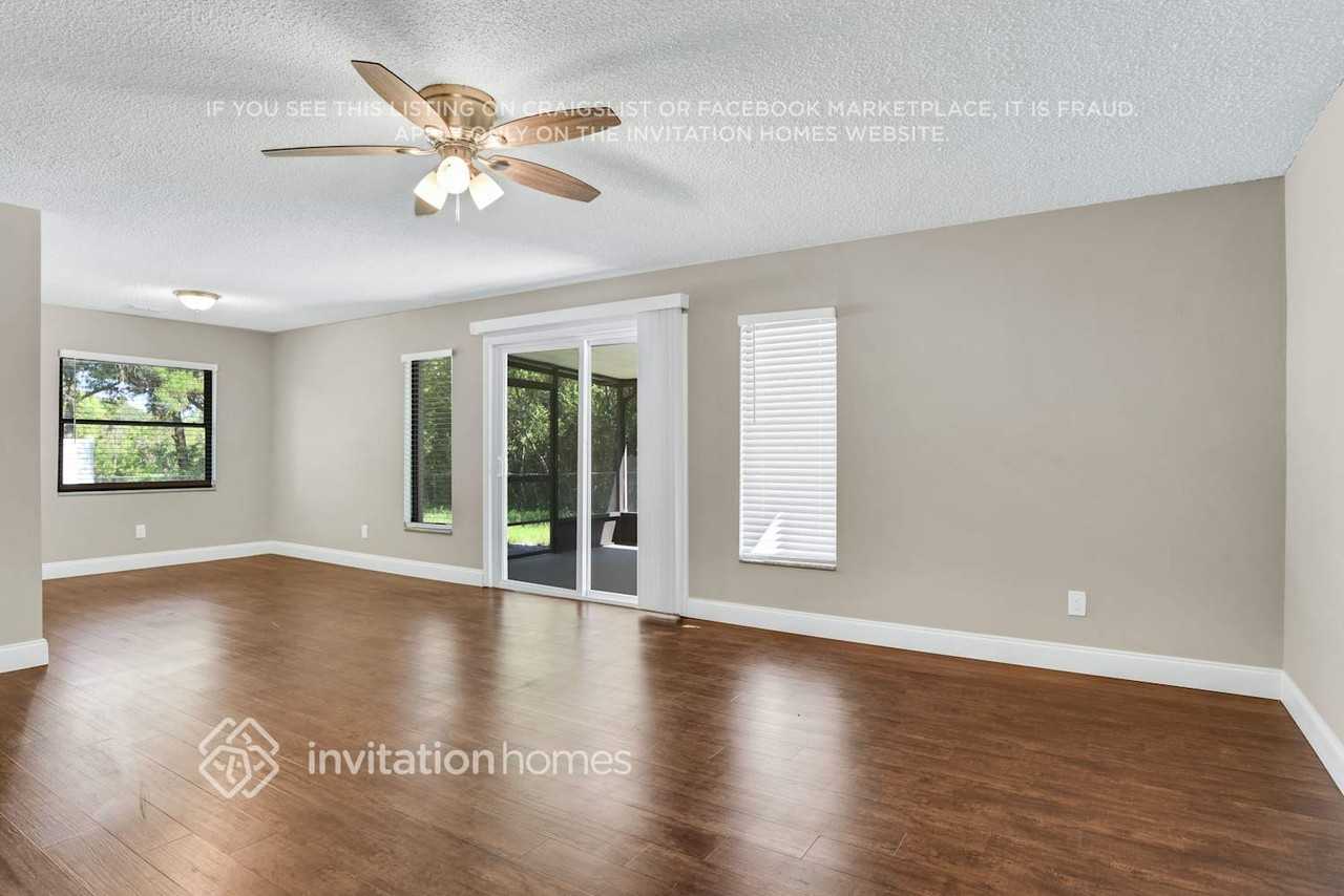 720 Benedict Way - Photo 3 of 26