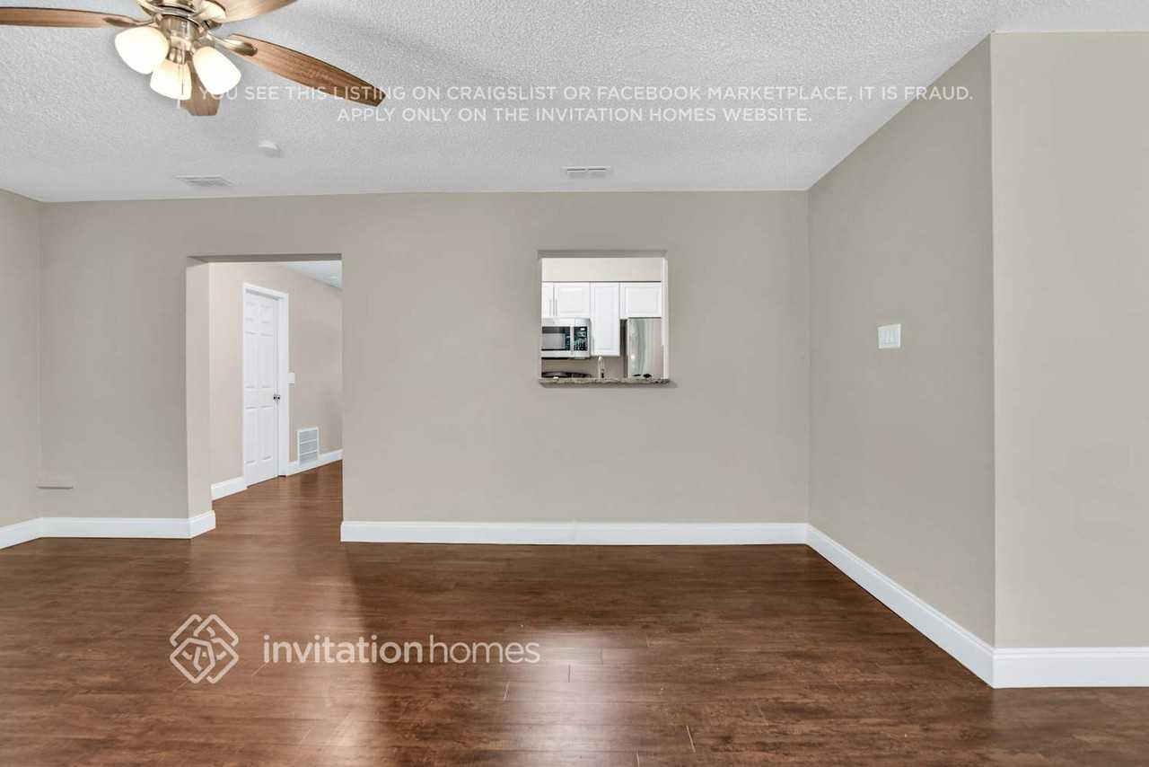 720 Benedict Way - Photo 5 of 26