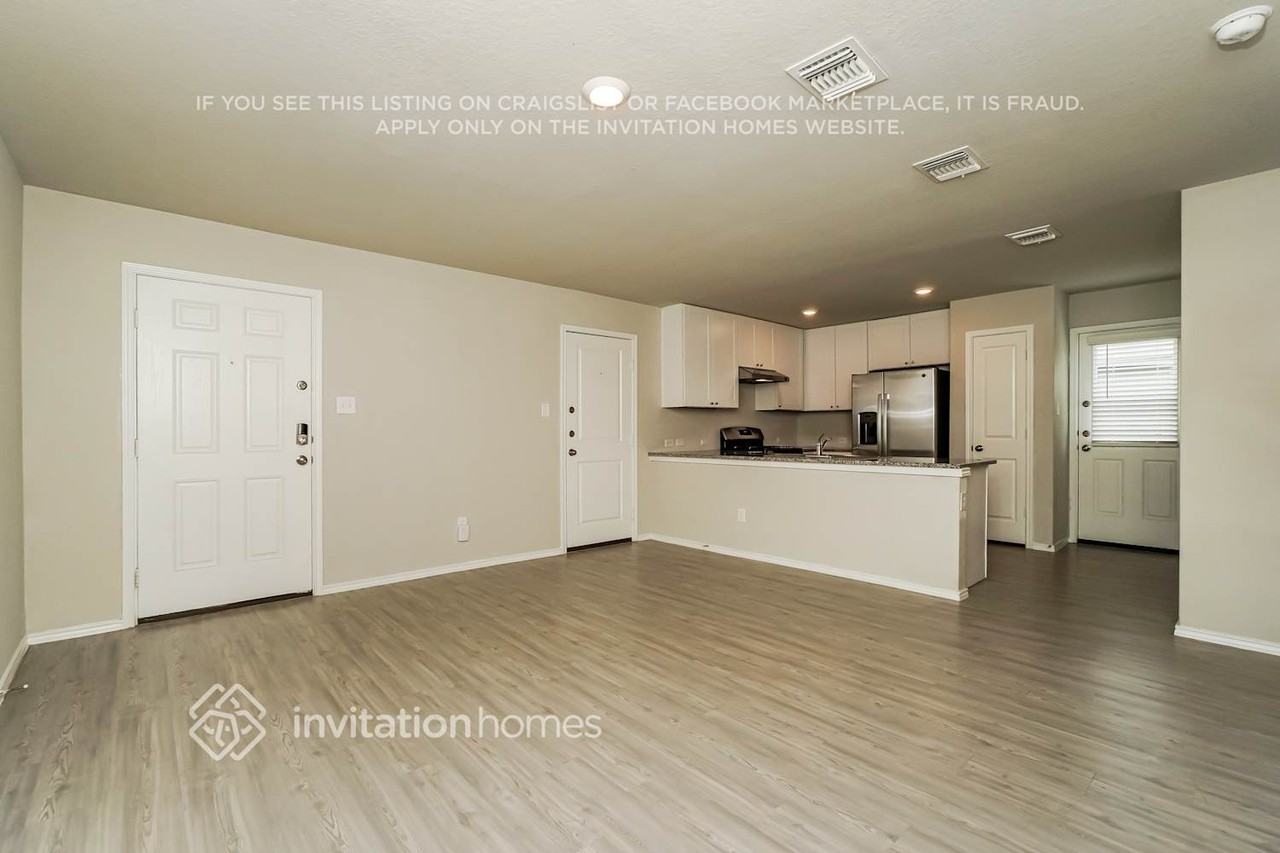 7347 Plata Circle - Photo 5 of 17