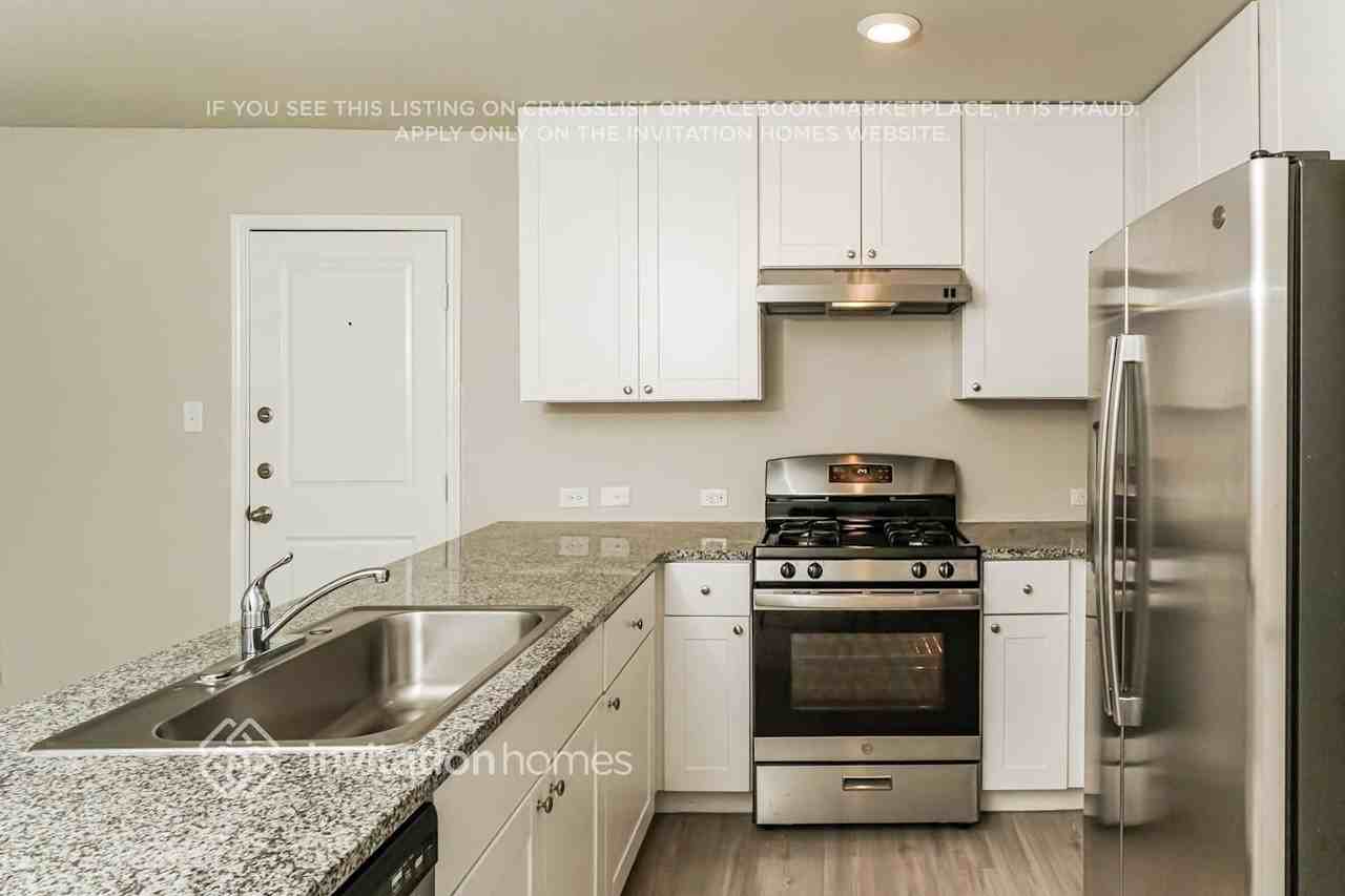 7347 Plata Circle - Photo 7 of 17