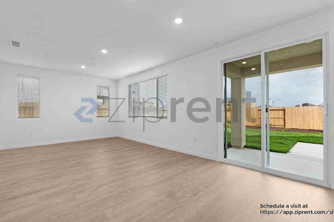 10365 Bayson Way - Photo 6 of 22