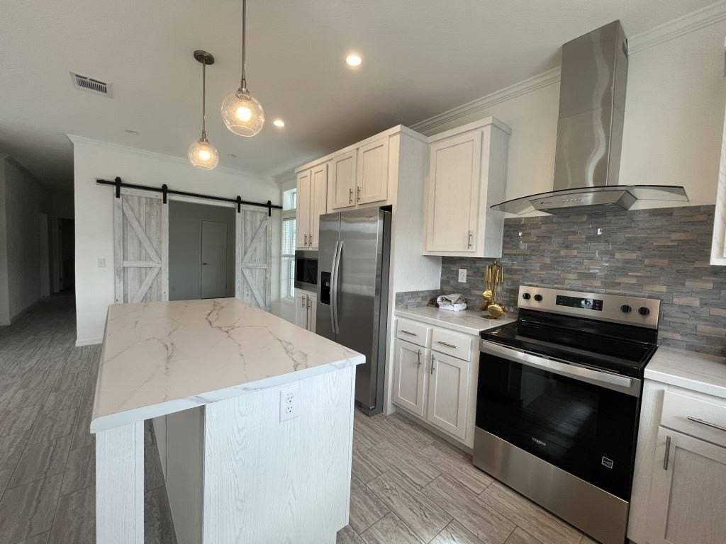 557 Bimini Cay Cir #557 - Photo 2 of 16