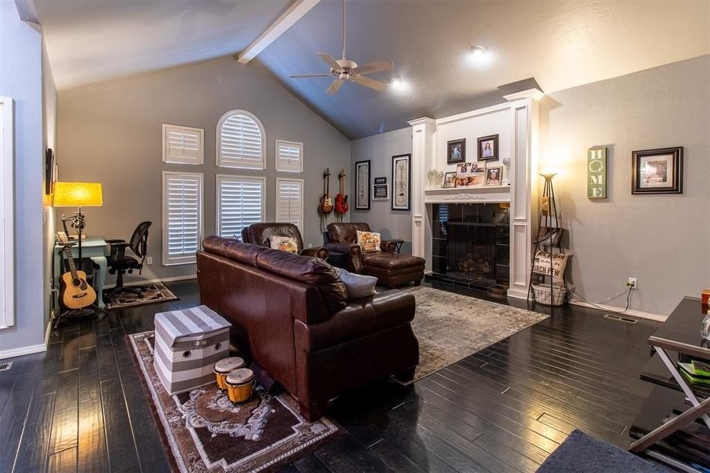 2812 Southwest 109th Street - Photo 2 of 21