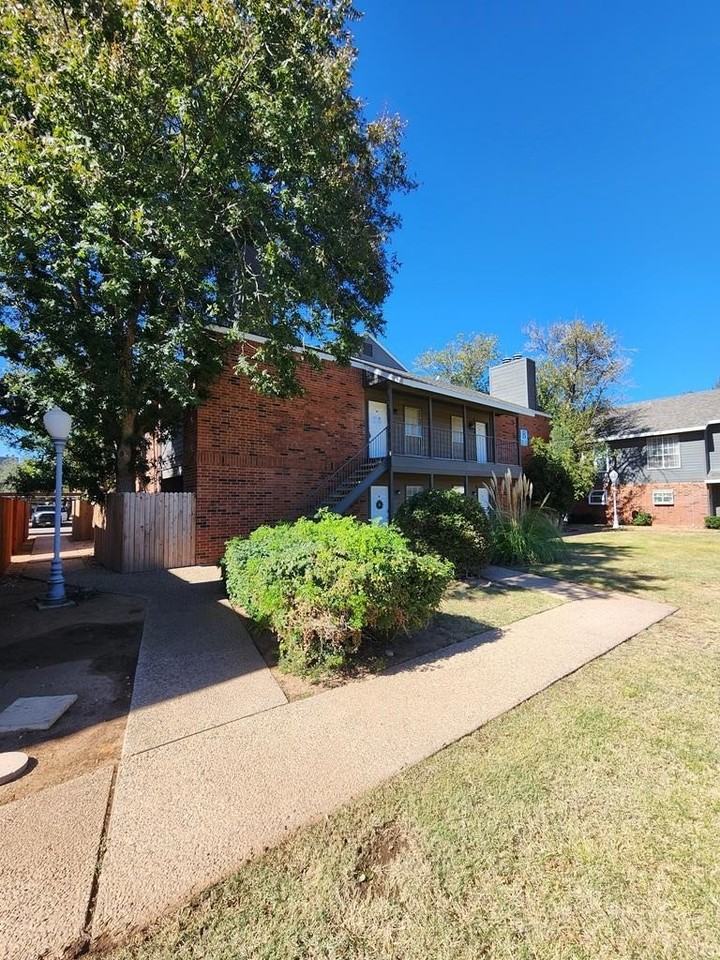 3316 Caldera Boulevard - Photo 2 of 18