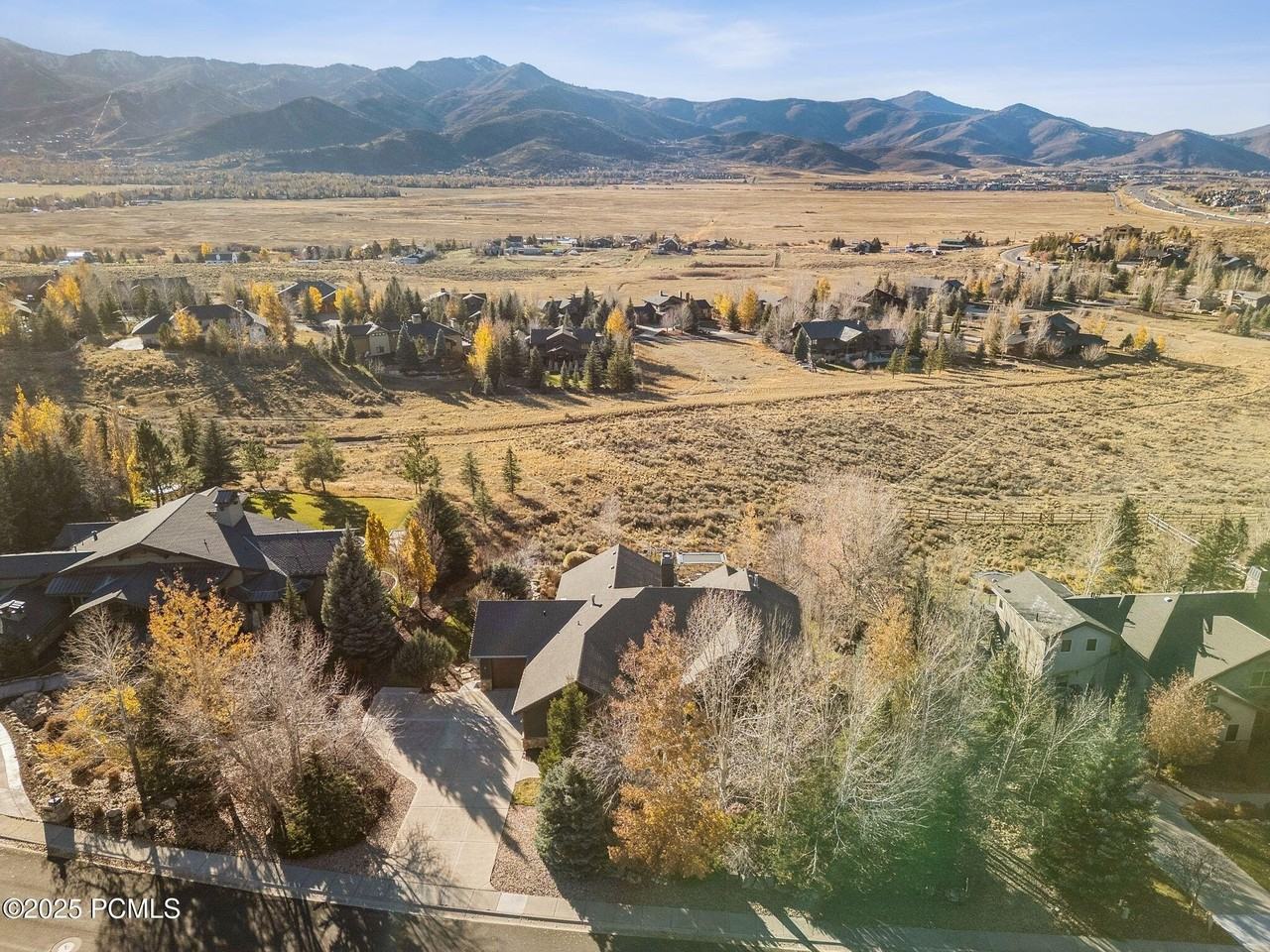 6035 Mountain Ranch Dr - Photo 2 of 50