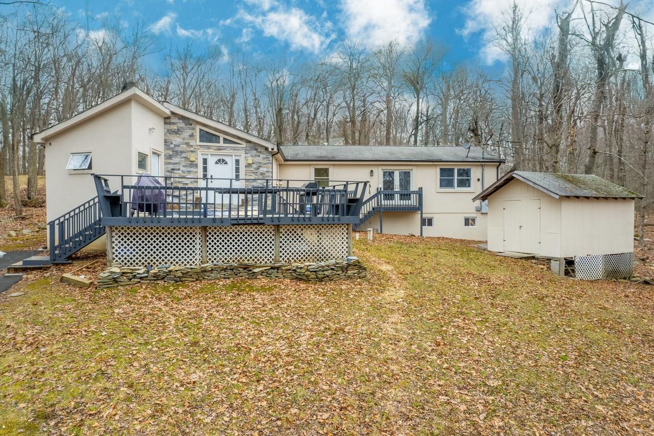 1458 Belgravia Dr - Photo 3 of 47