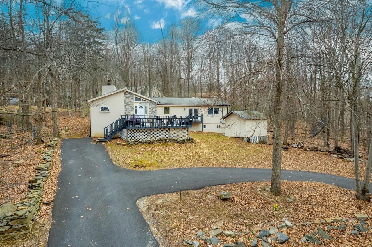 1458 Belgravia Dr - Photo 4 of 47