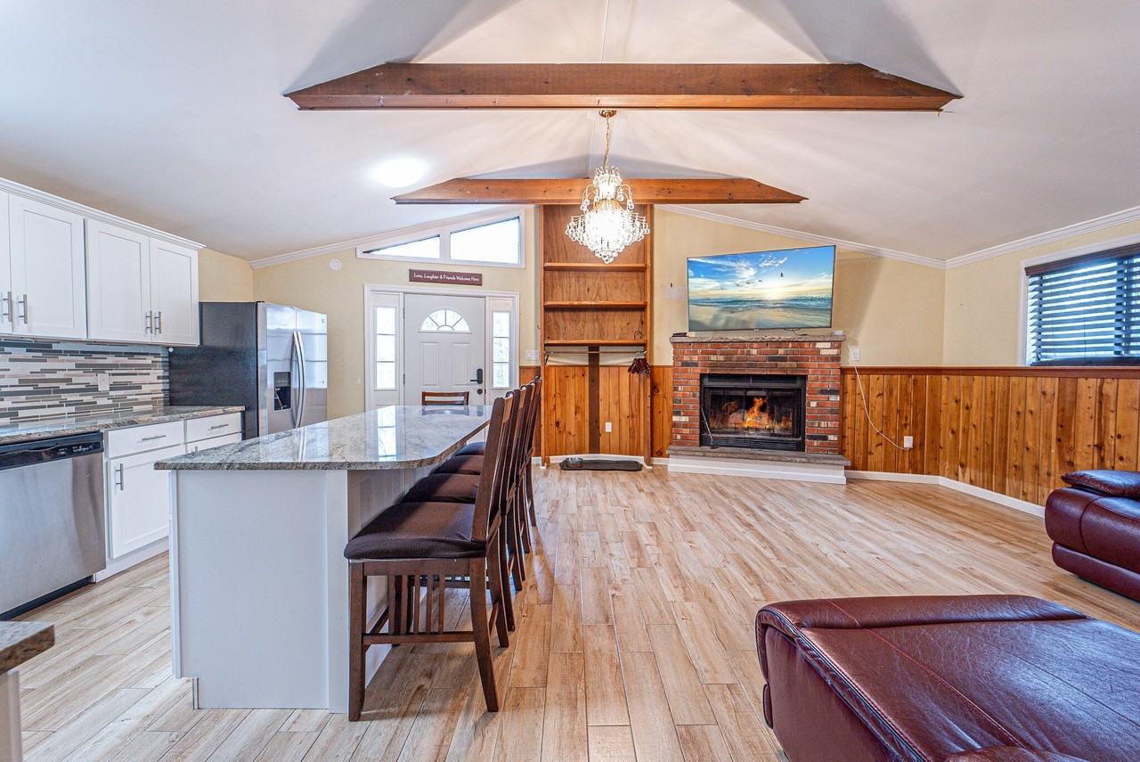 1458 Belgravia Dr - Photo 6 of 47