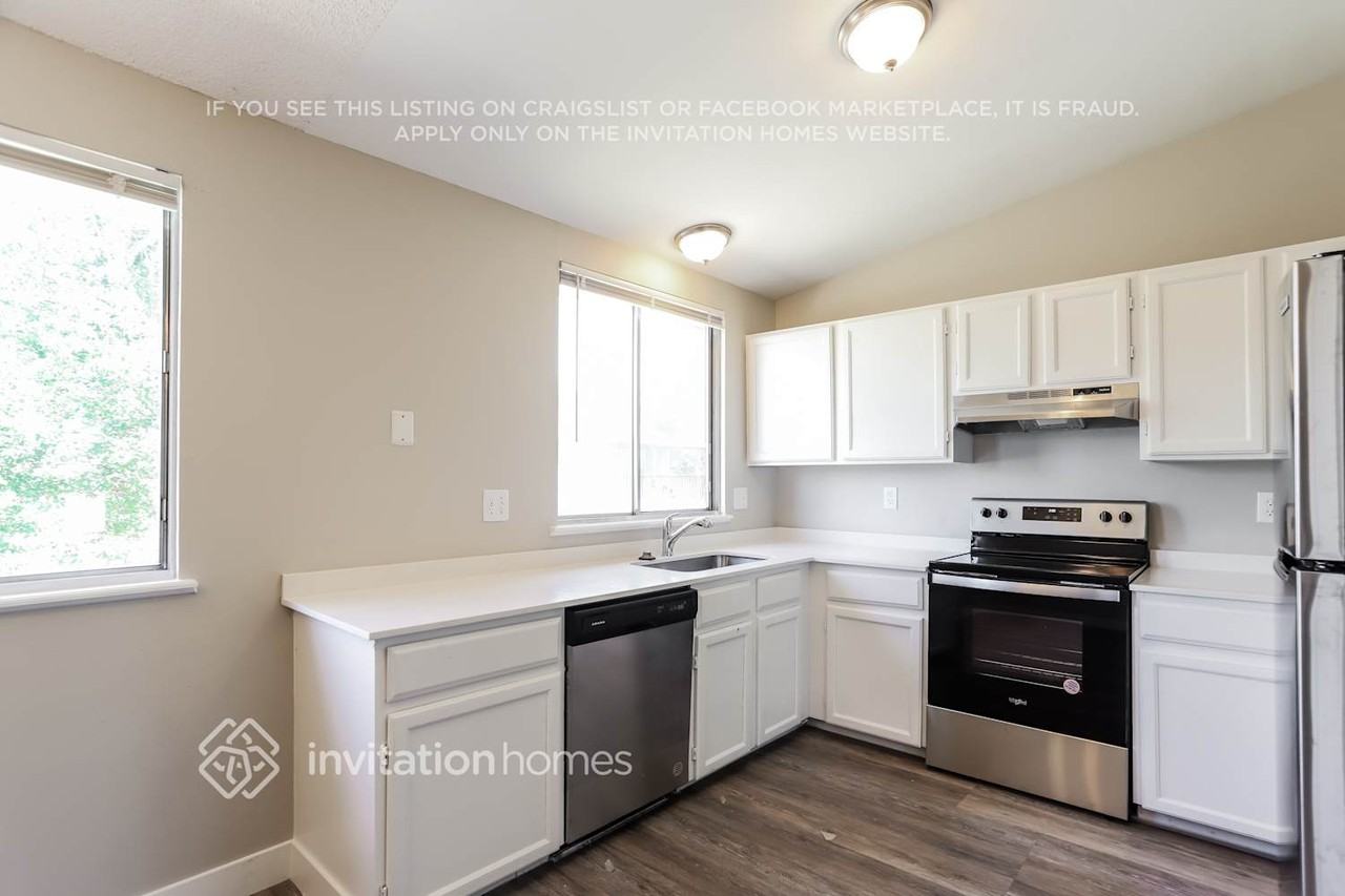 19672 East Purdue Circle - Photo 5 of 15