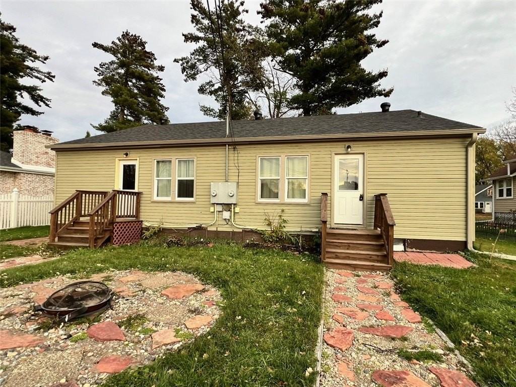 824 Craite Ave - Photo 3 of 18