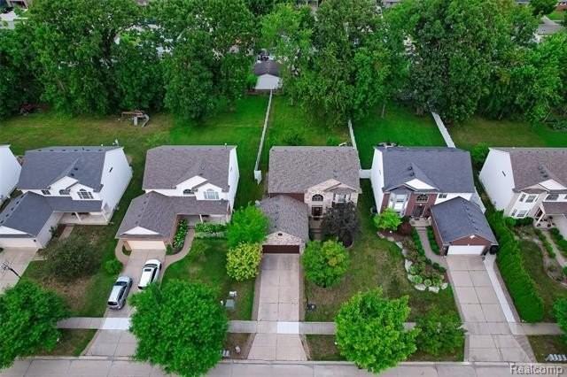 1387 Hartland Drive - Photo 3 of 50