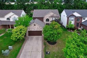 featured image of 1387 Hartland Drive