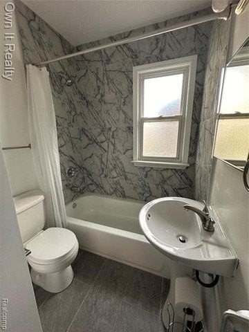 5250 Calhoun St - Photo 7 of 9