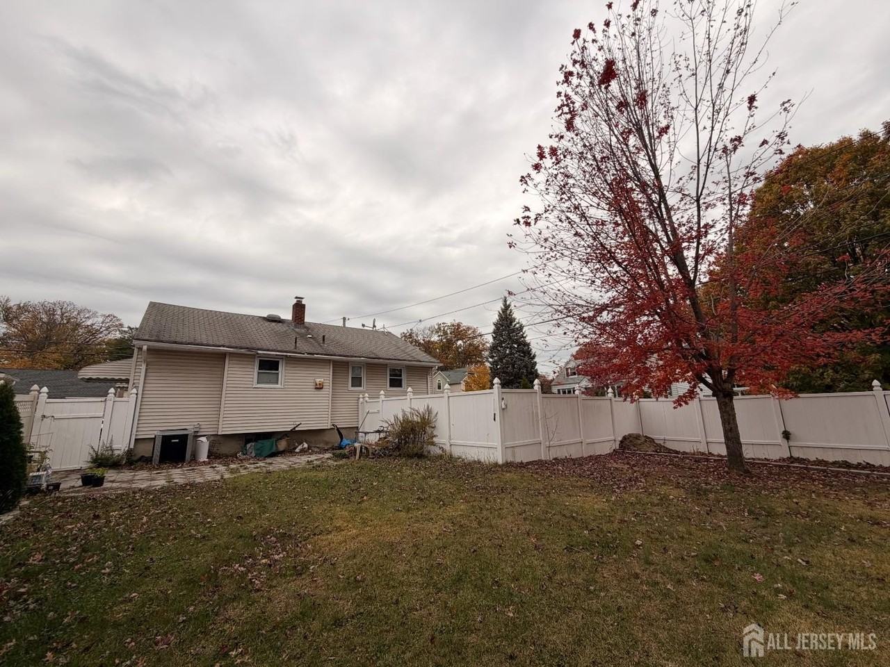 188 Auth Ave - Photo 5 of 20