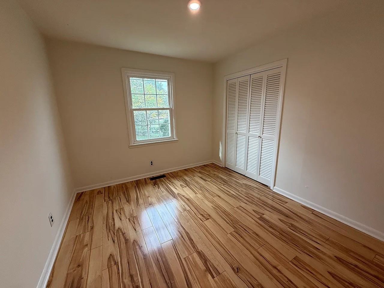 6105 Henry Ford Drive - Photo 3 of 17