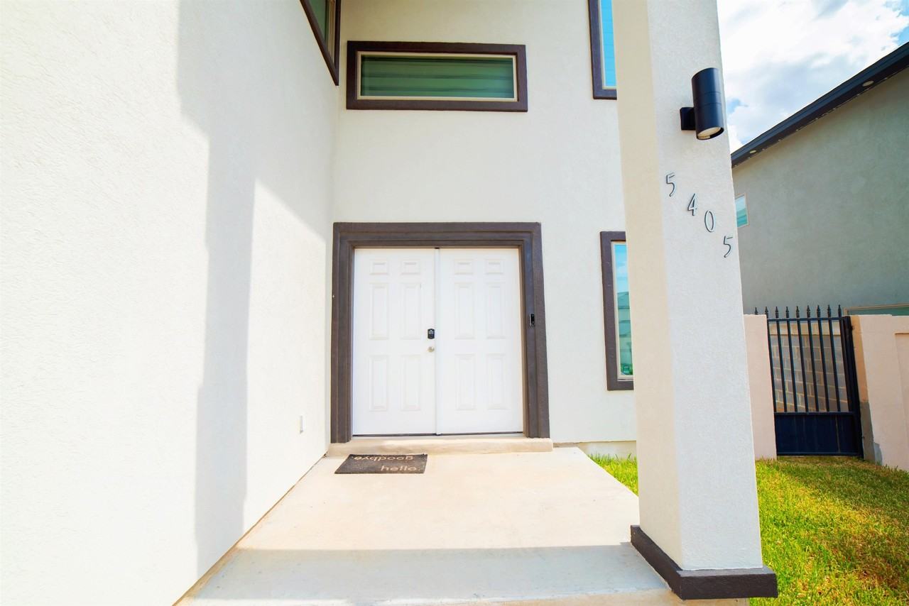 5405 Jersey Dr - Photo 2 of 32