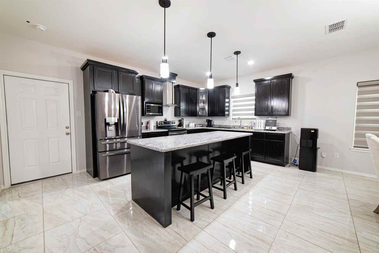 5405 Jersey Dr - Photo 6 of 32