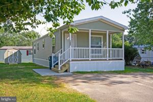 featured image of 123 Carnation Dr