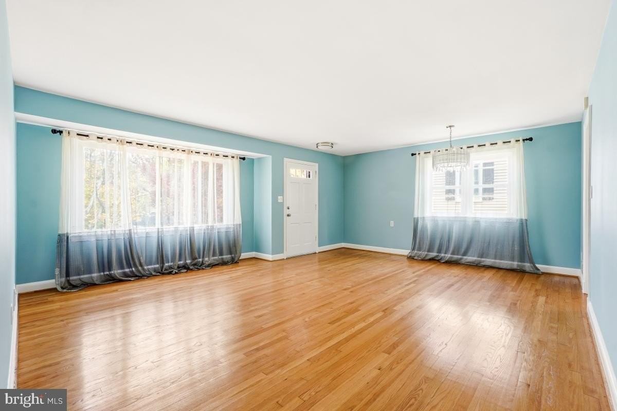 3217 Gumwood Dr - Photo 4 of 30