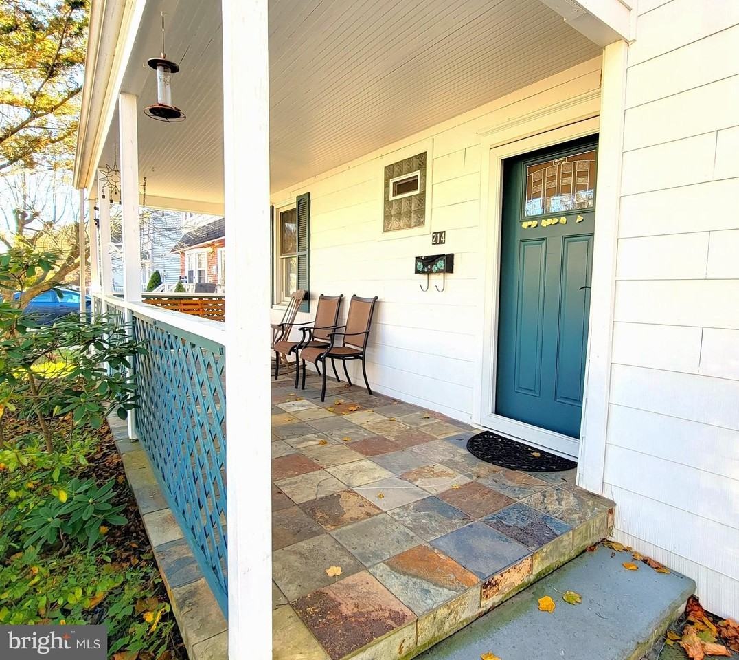 214 Villanova Road - Photo 3 of 15