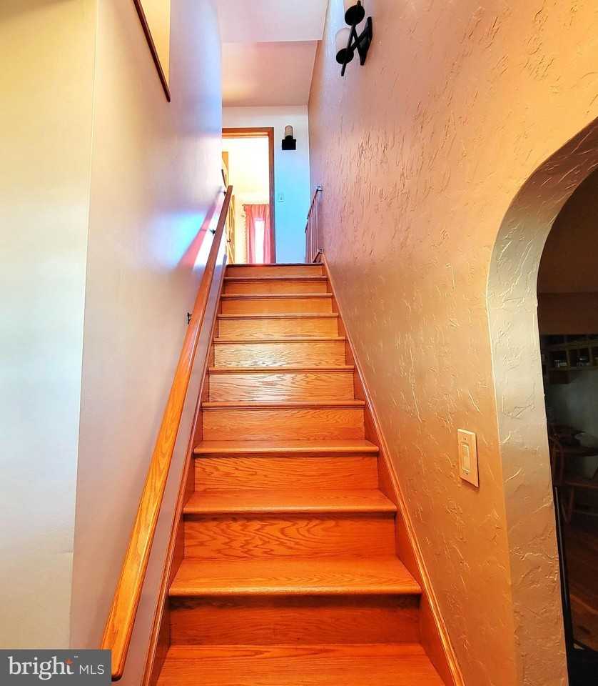 214 Villanova Road - Photo 5 of 15