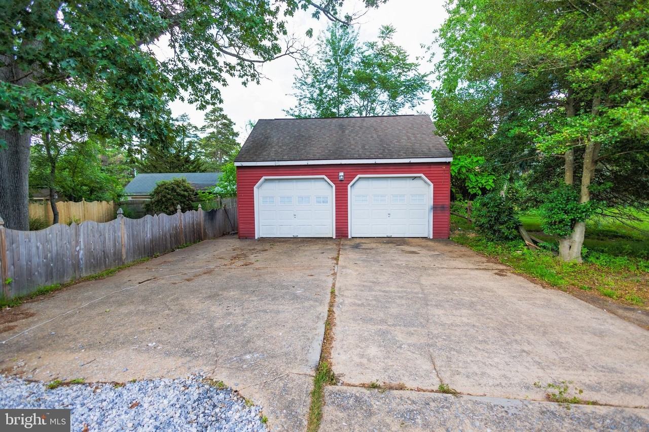 321 Villanova Road - Photo 4 of 29