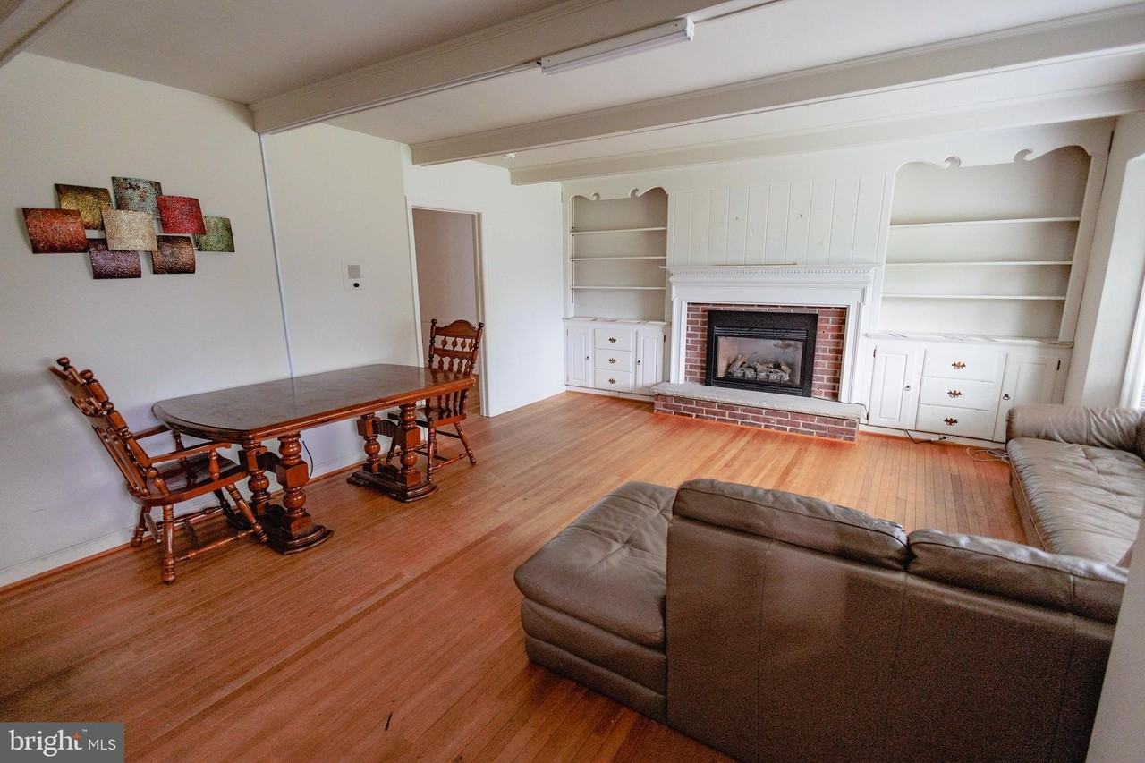 321 Villanova Road - Photo 6 of 29