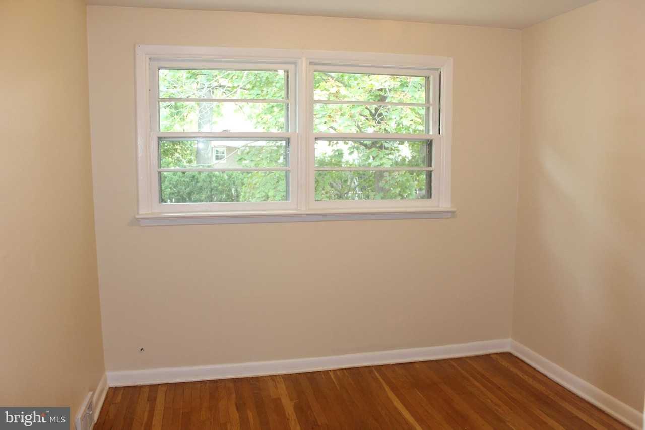 936 North Main Street - Photo 5 of 12