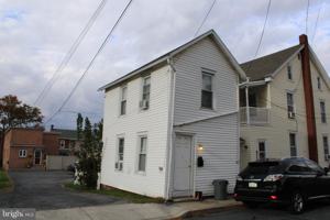 featured image of 148 Cherry St