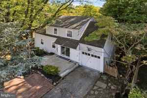 featured image of 433 Haverford Rd