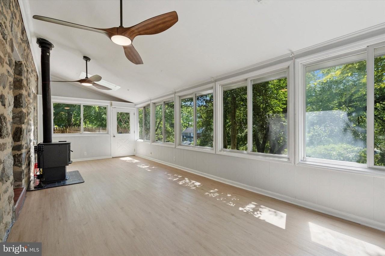 433 Haverford Rd - Photo 2 of 46