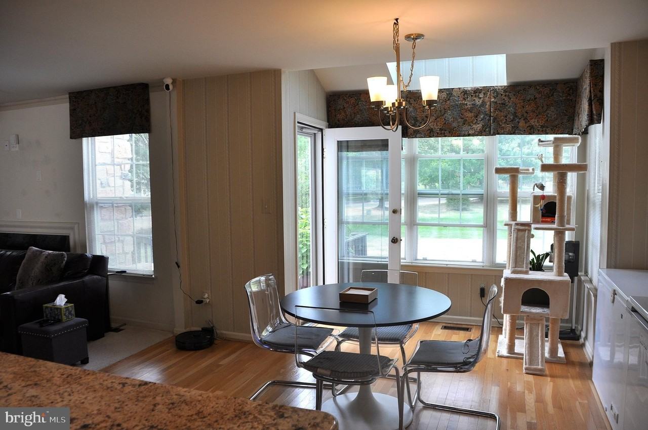 110 Canterbury Ln - Photo 6 of 22