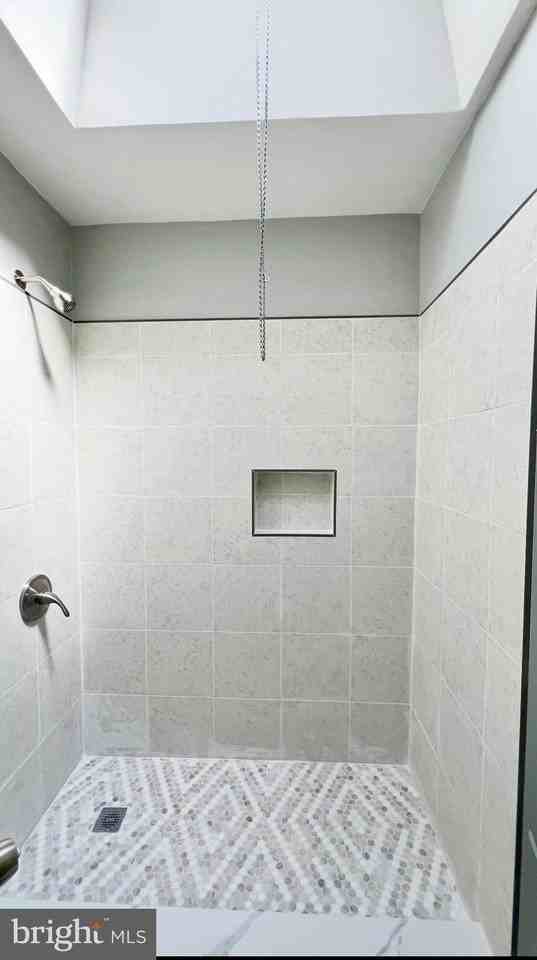 7806 Summerdale Avenue #1st - Photo 6 of 9