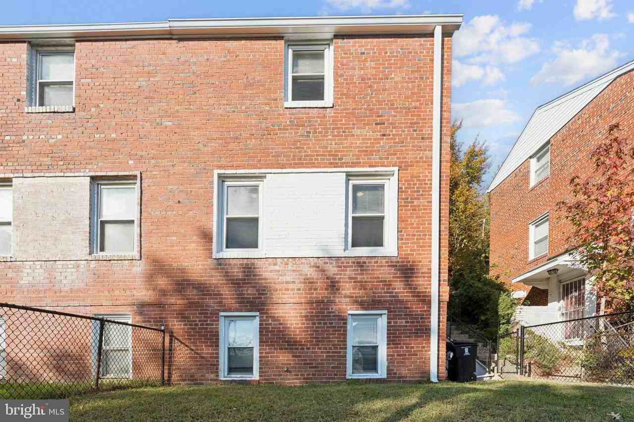 3621 Kemper Rd - Photo 3 of 22