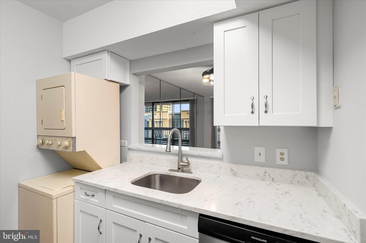 5505 Seminary Rd Apt 408n #408N - Photo 5 of 31