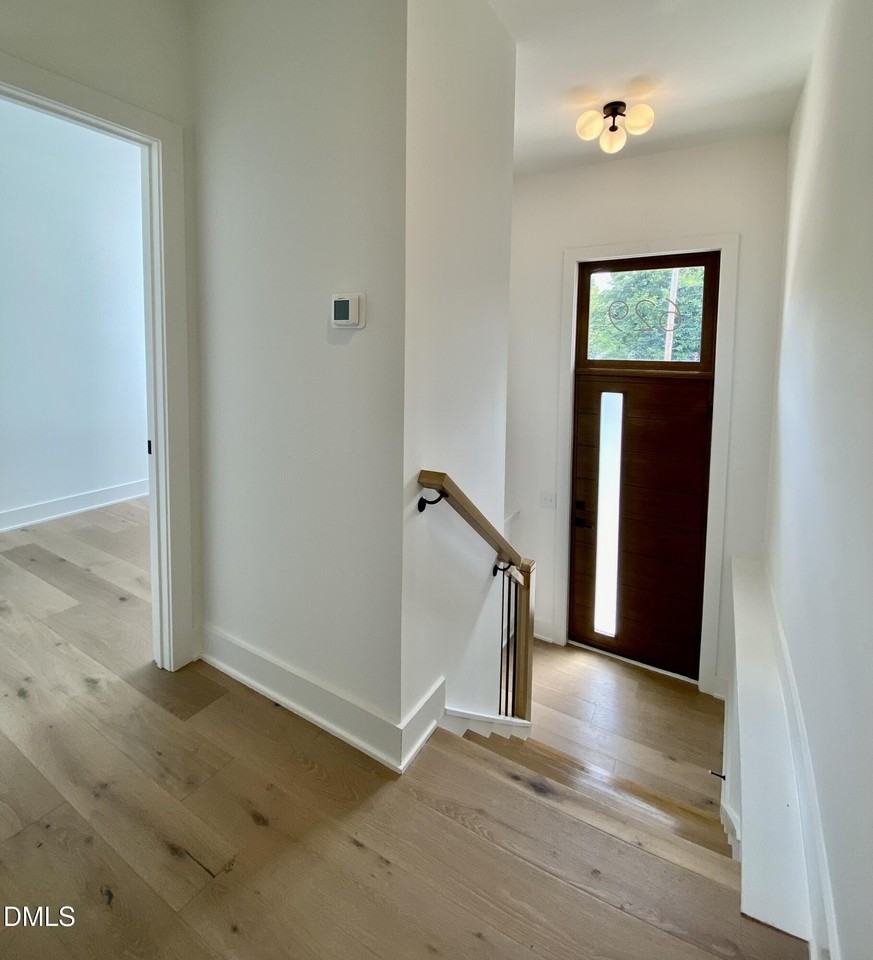 629 N Queen St - Photo 6 of 50