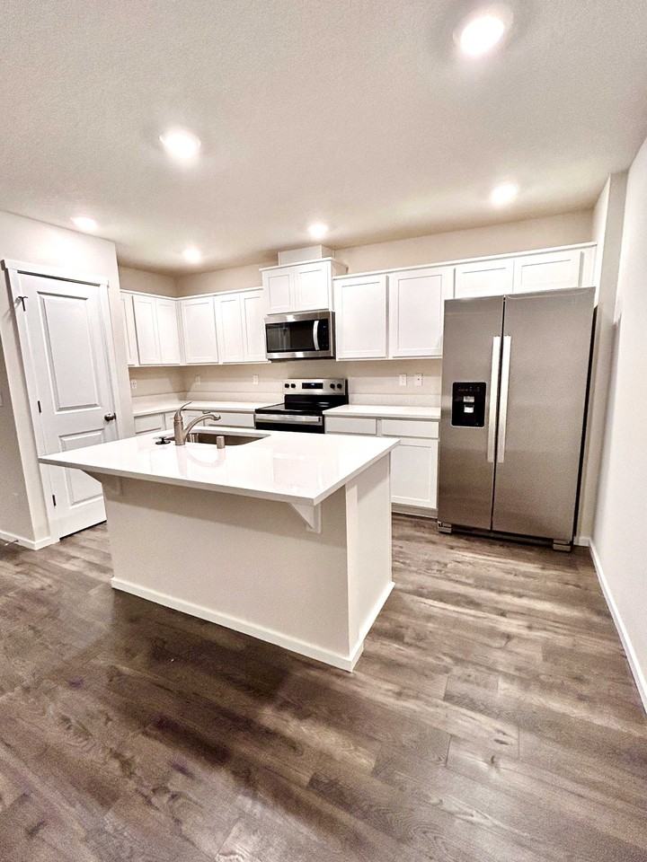 10407 Ne 119th Ave - Photo 6 of 25