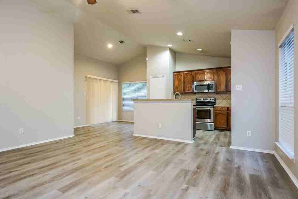 1208 Kielder Cir - Photo 6 of 16