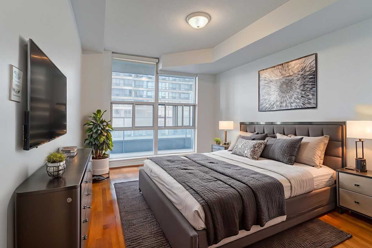 33 Elm Drive West #1604 - Photo 6 of 11